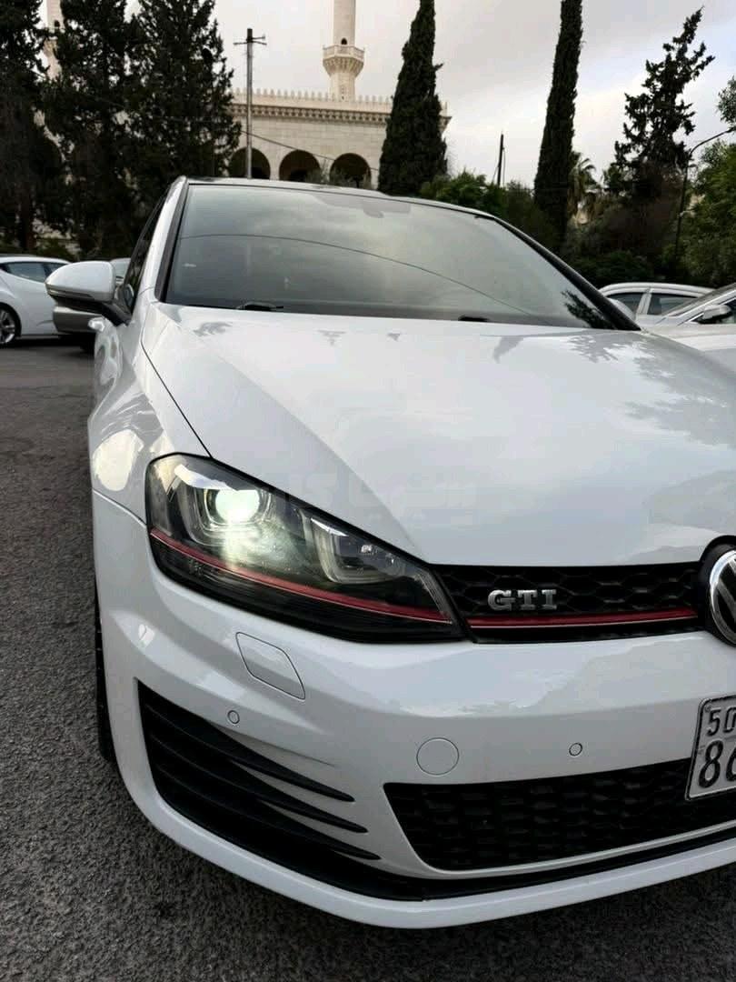 فولكس فاكن Golf GTI 2015
