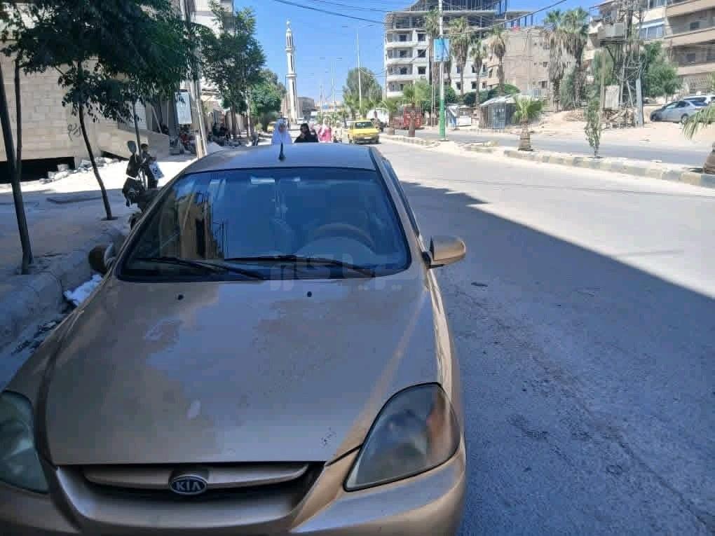 كيا نيرو 2003