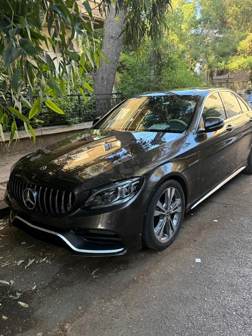 مرسيدس بينز C 300 2018