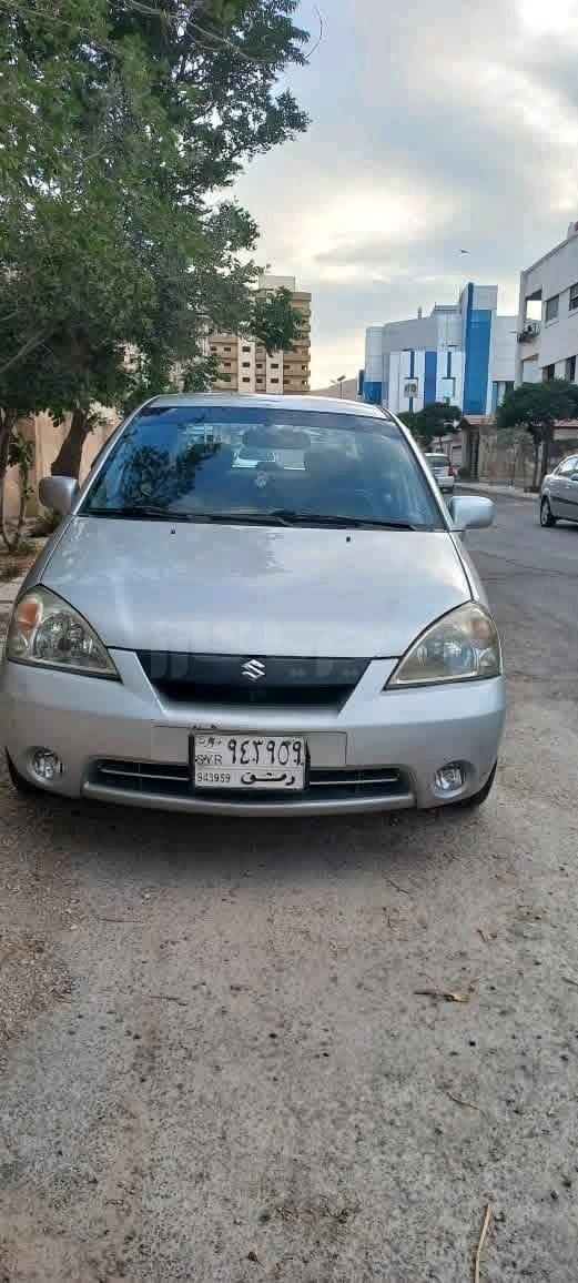 سوزوكي ليانا 2003