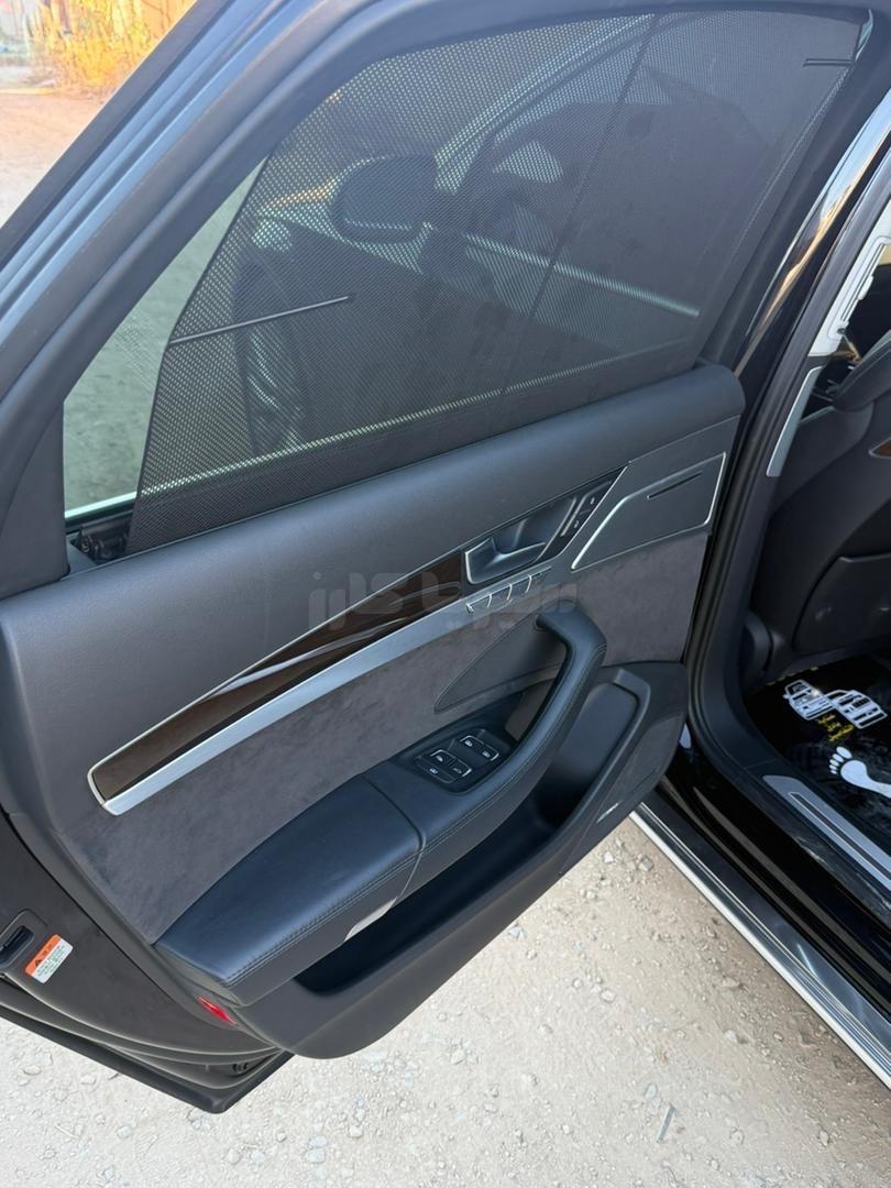 اودي - Audi A8, photo 4