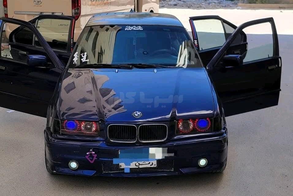 بي ام دابيليو 318 1993
