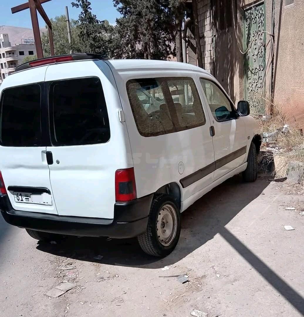 بيجو بارتنر 2000