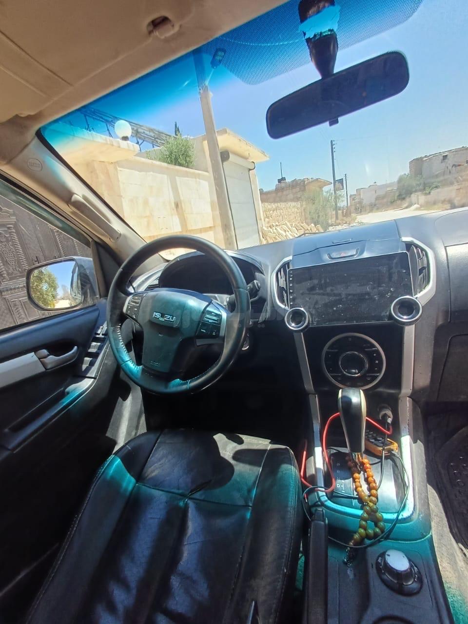 ايسوزو – Isuzu D-Max