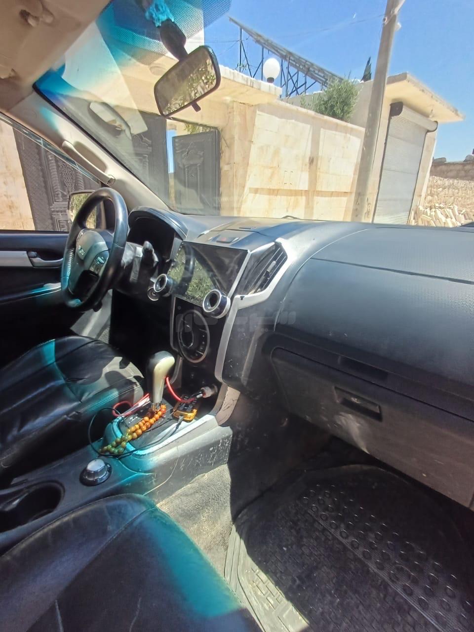 ايسوزو – Isuzu D-Max