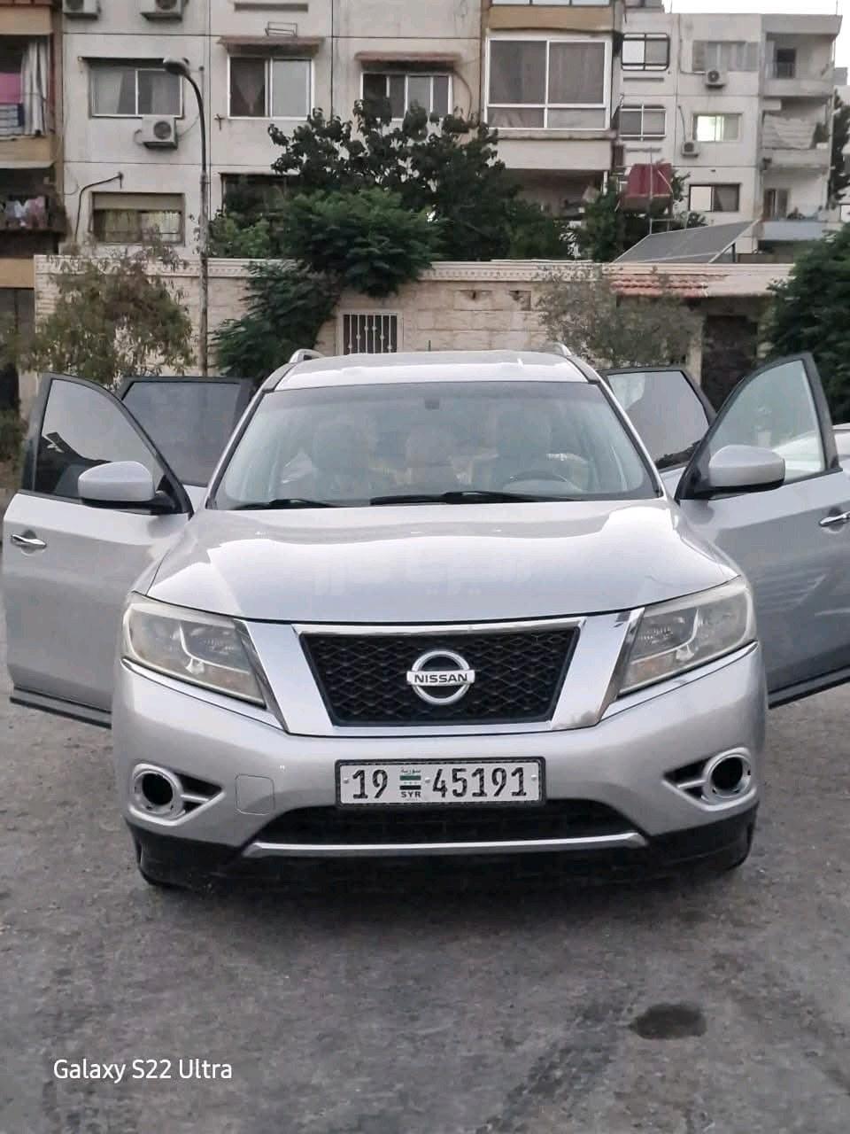 نيسان باثفايندر 2016