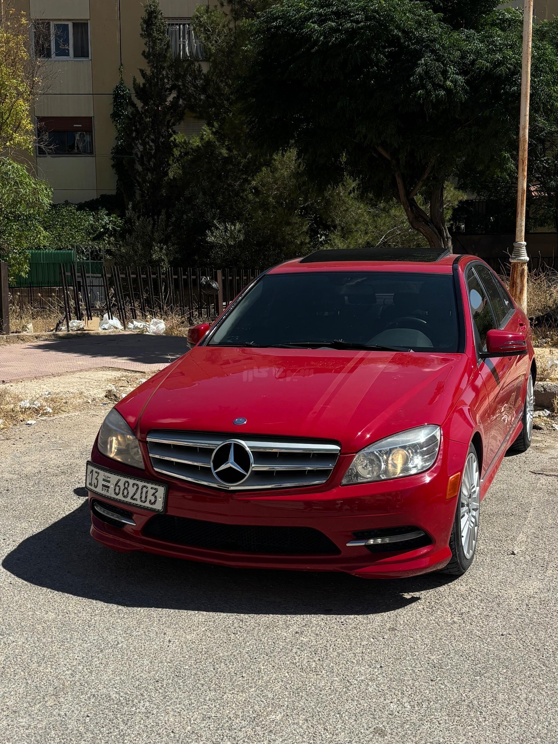 مرسيدس بينز C 300 2011