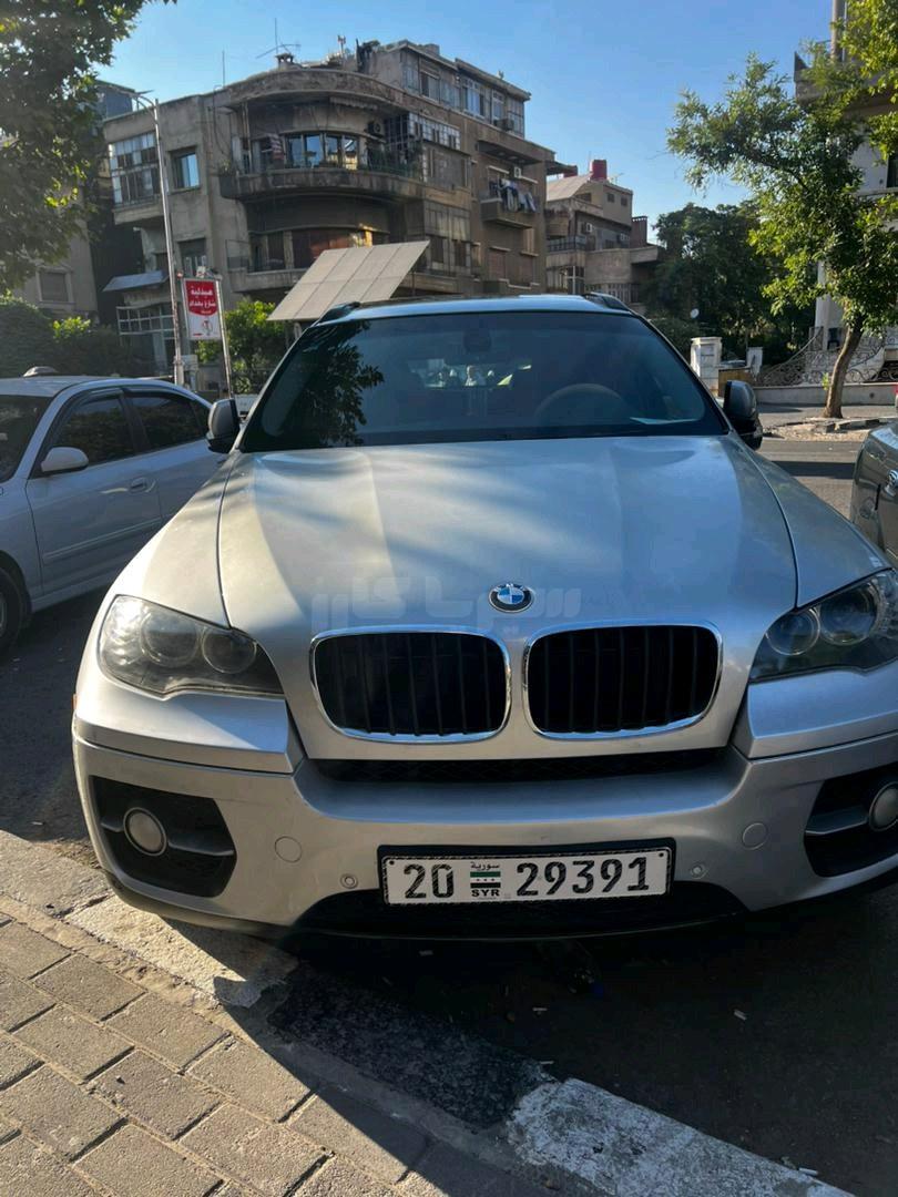 بي ام دابيليو X6 2011