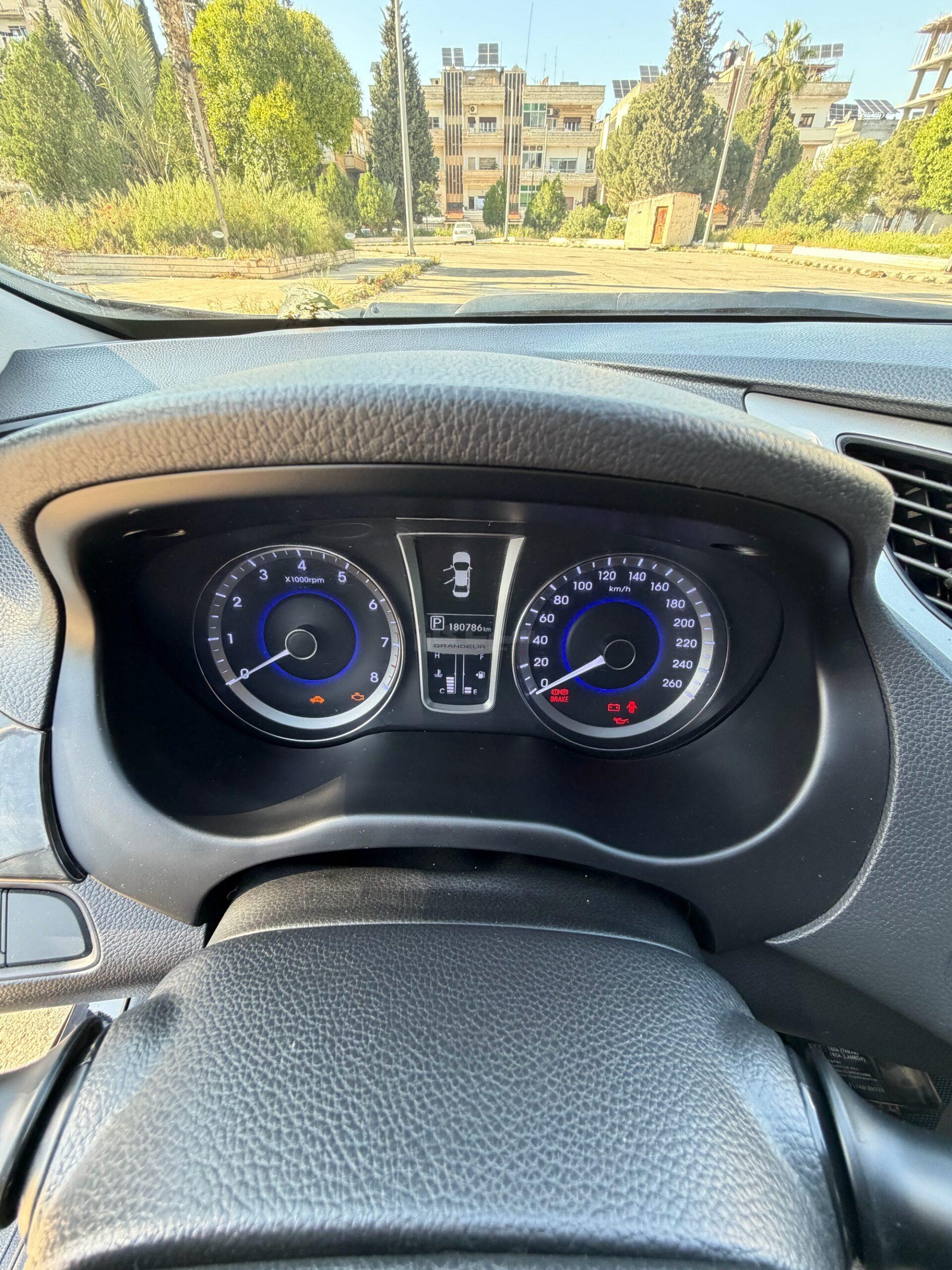 هيونداي – Hyundai ازيرا – Azera