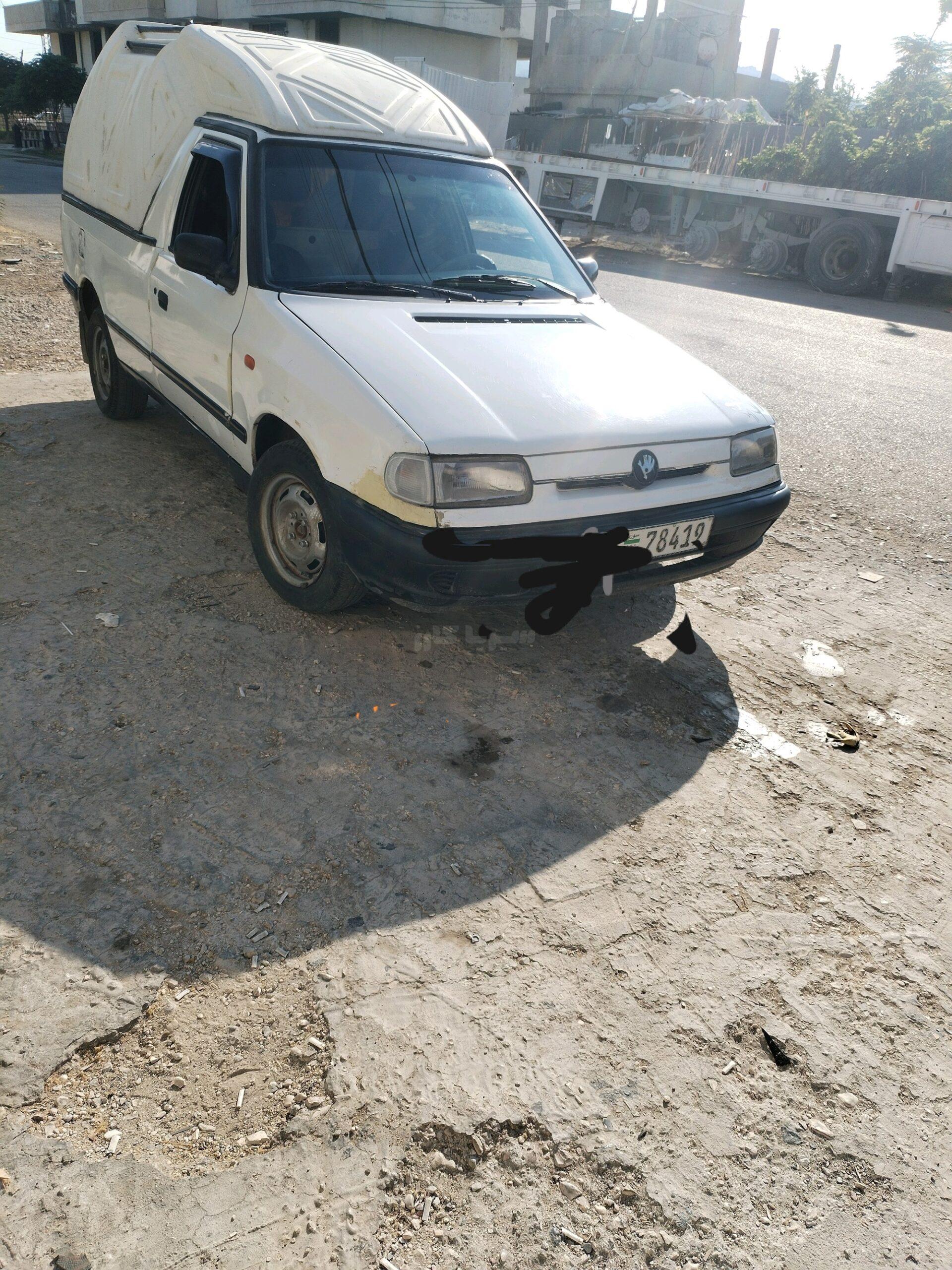 سكودا بيك اب 2000