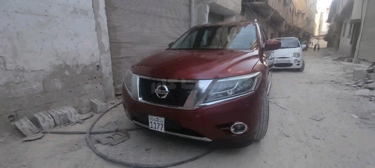 نيسان – Nissan باثفايندر-Pathfinder