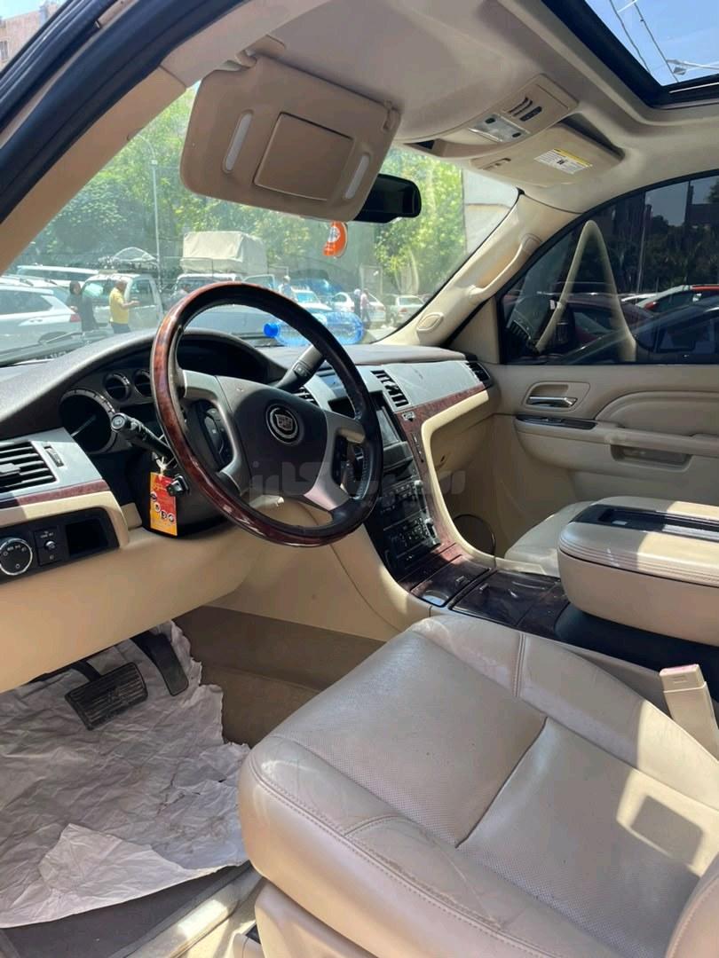 كاديلاك – Cadillac ايسكاليد – Escalade