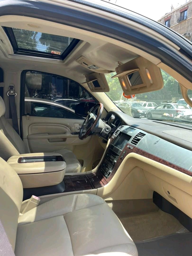 كاديلاك – Cadillac ايسكاليد – Escalade