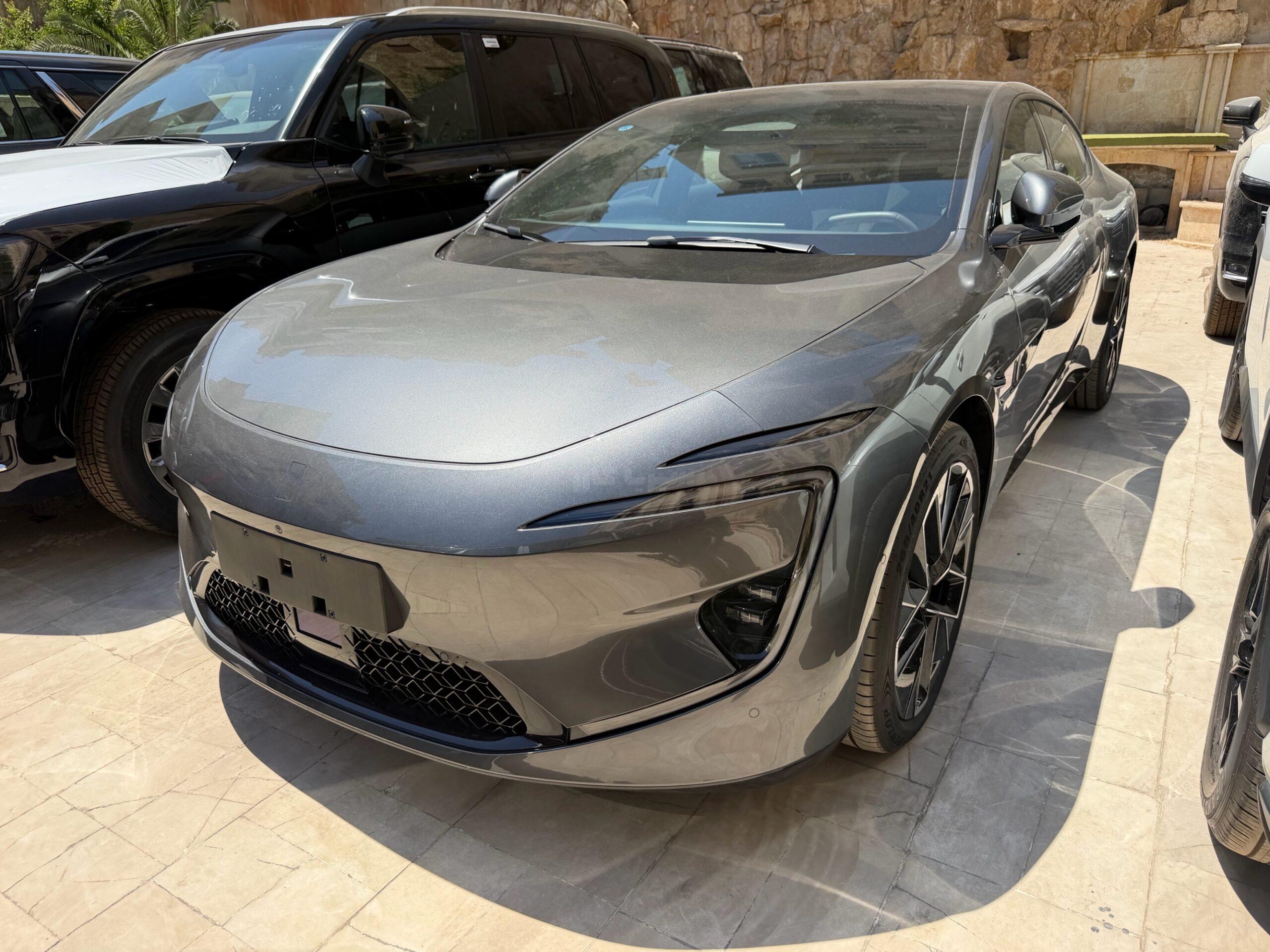 افاتر Avatr 12 2025