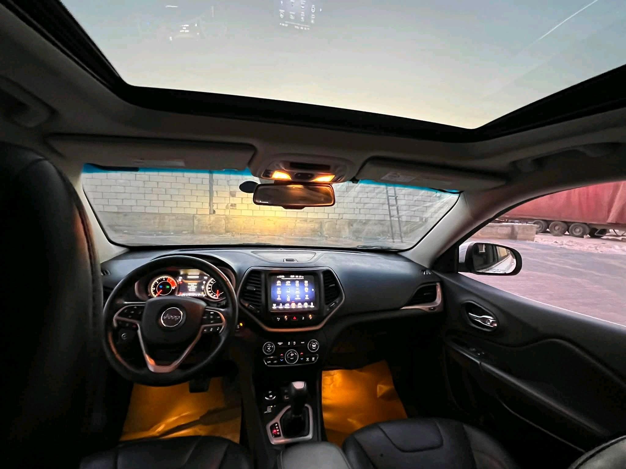 جيب – Jeep شيروكي – Cherokee