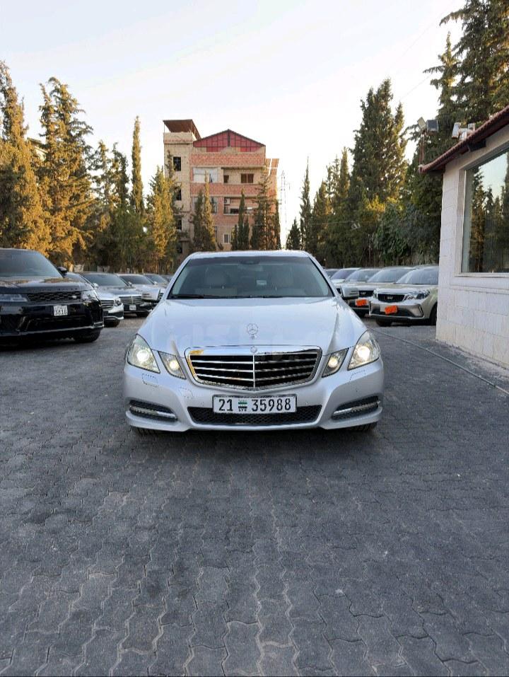 مرسيدس بينز E200 2011