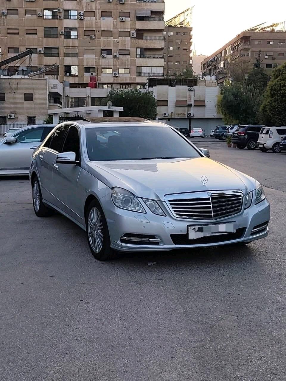 مرسيدس بينز E300 2011