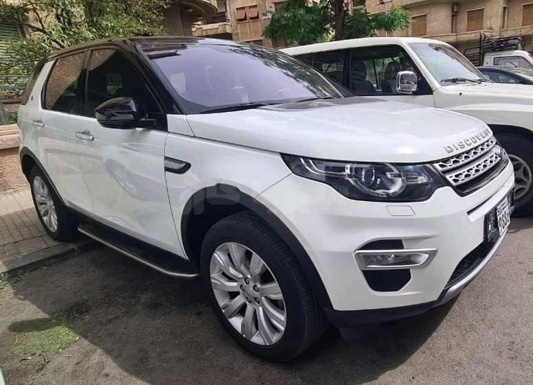 لاند روفر ديسكوفيري 2016