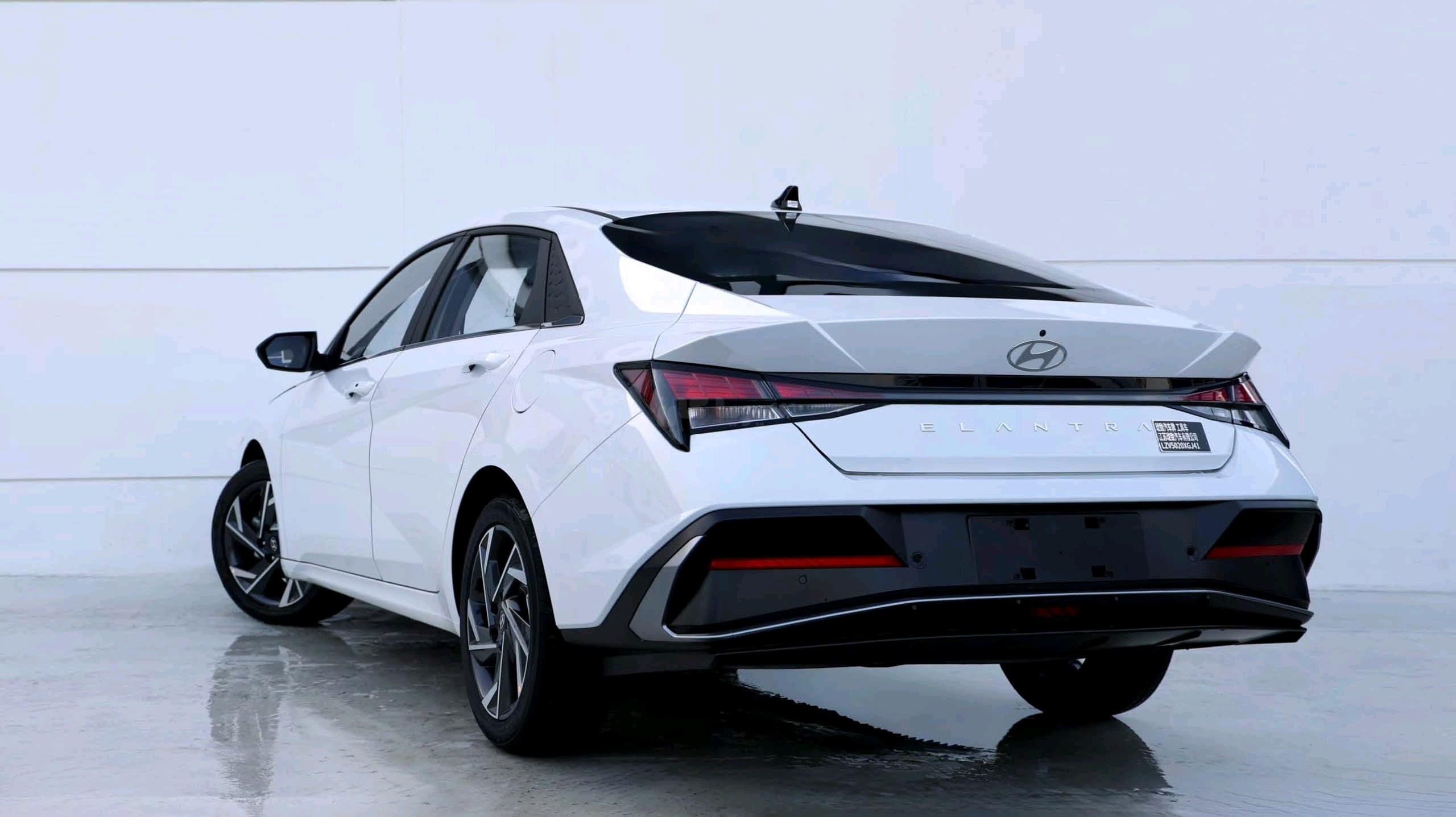 هيونداي – Hyundai الينترا – Elantra