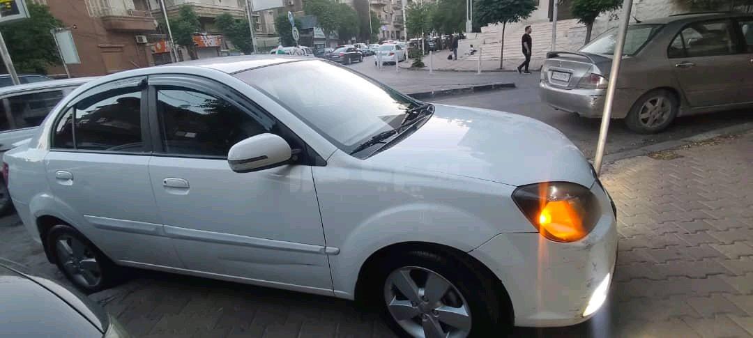 كيا ريو 2011