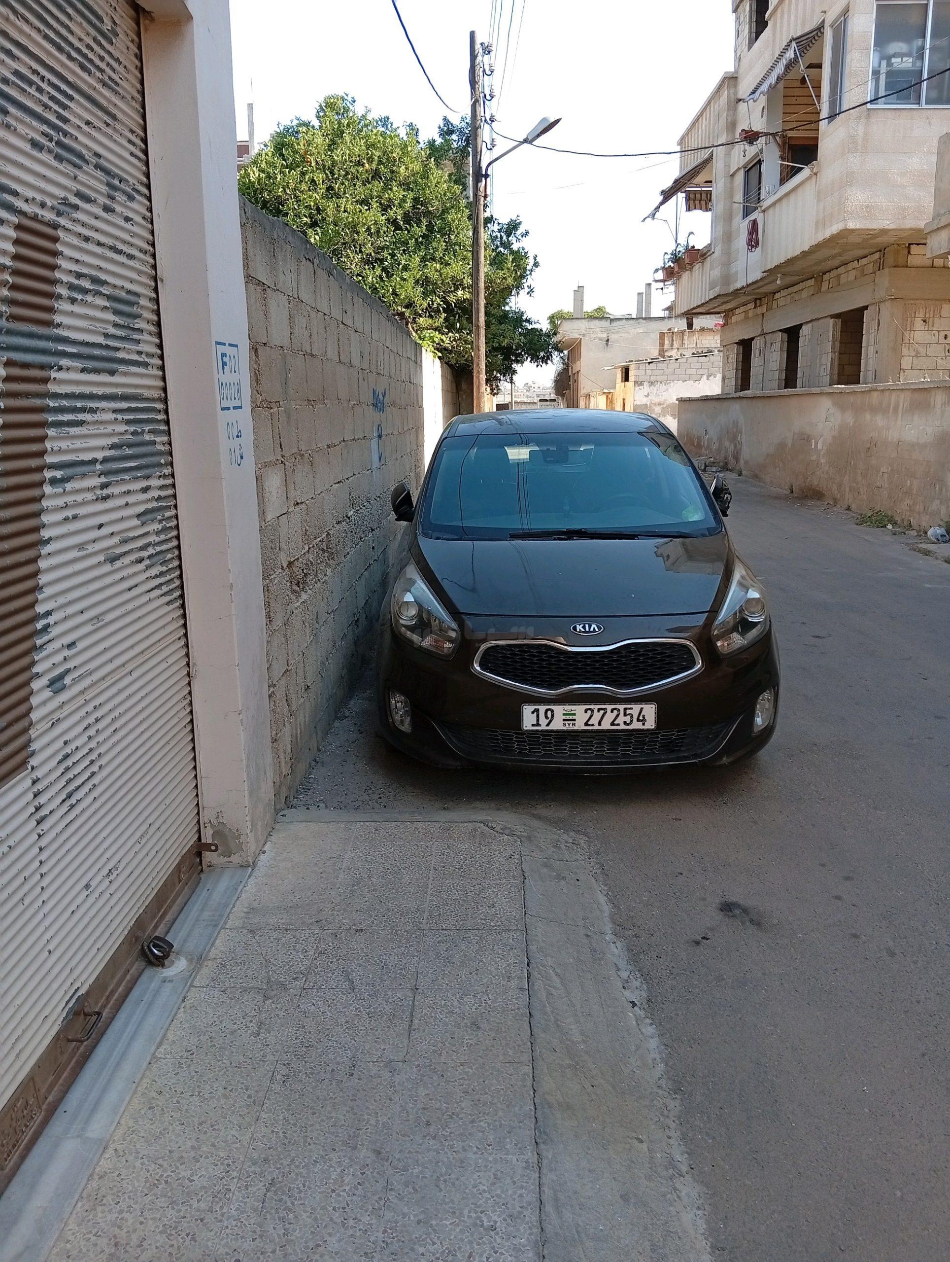 كيا كارينز 2014