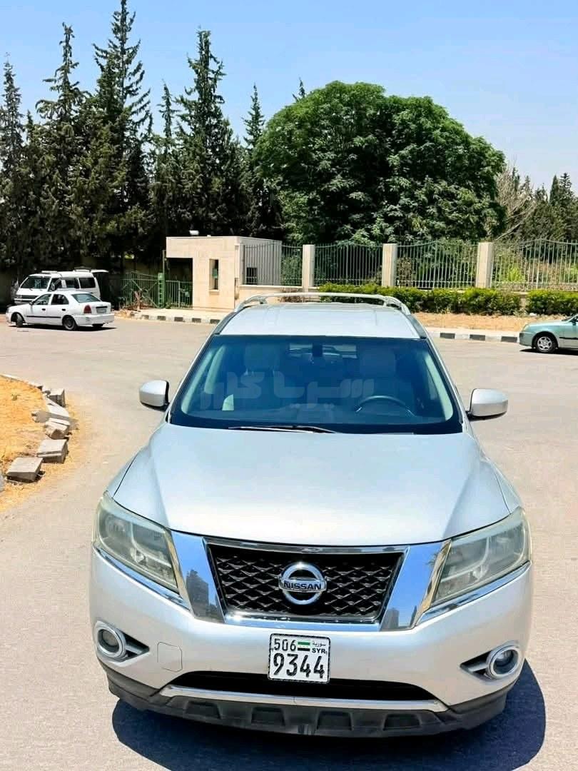 نيسان - Nissan باثفايندر-Pathfinder