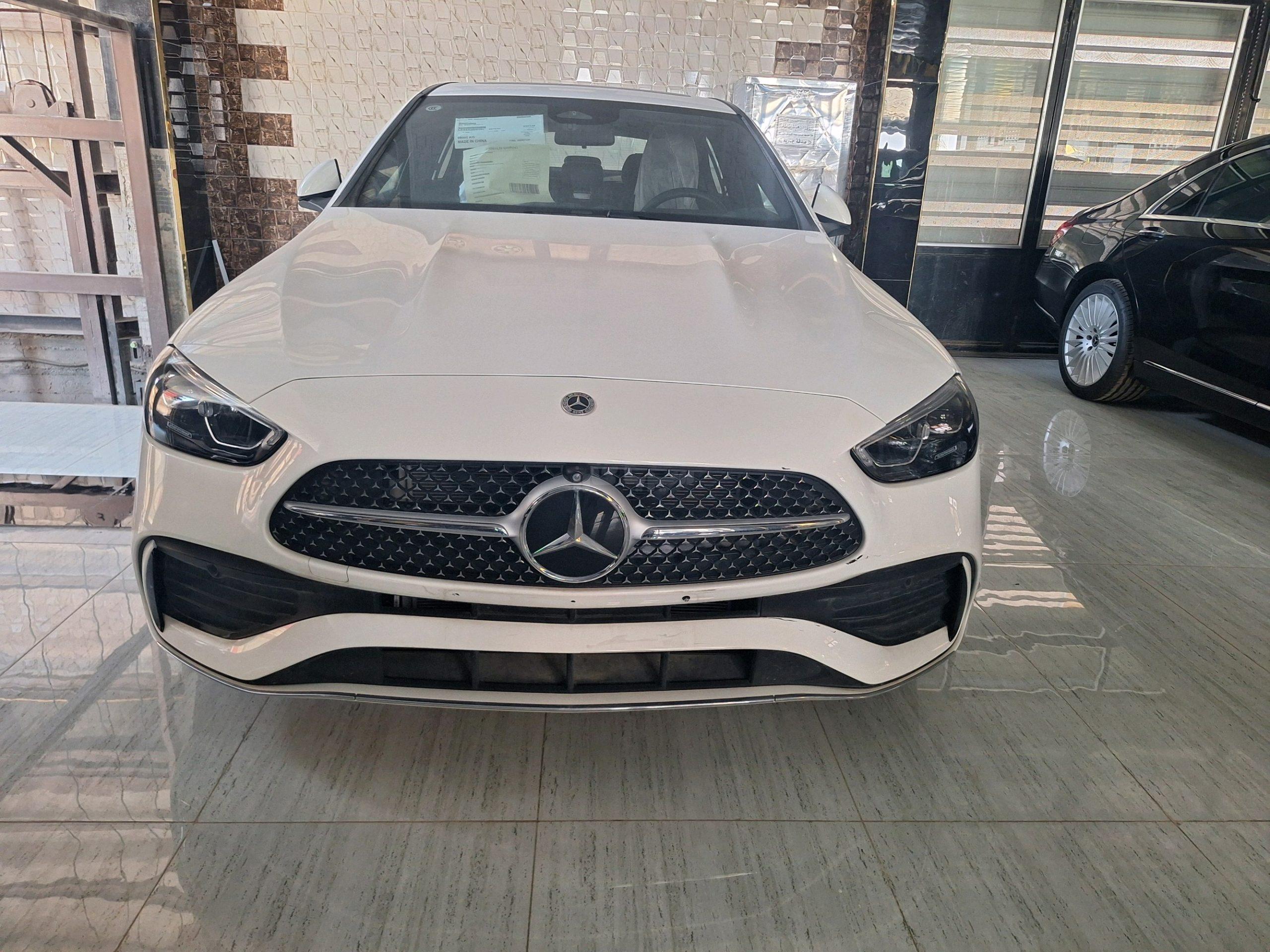 مرسيدس بينز E200 2025