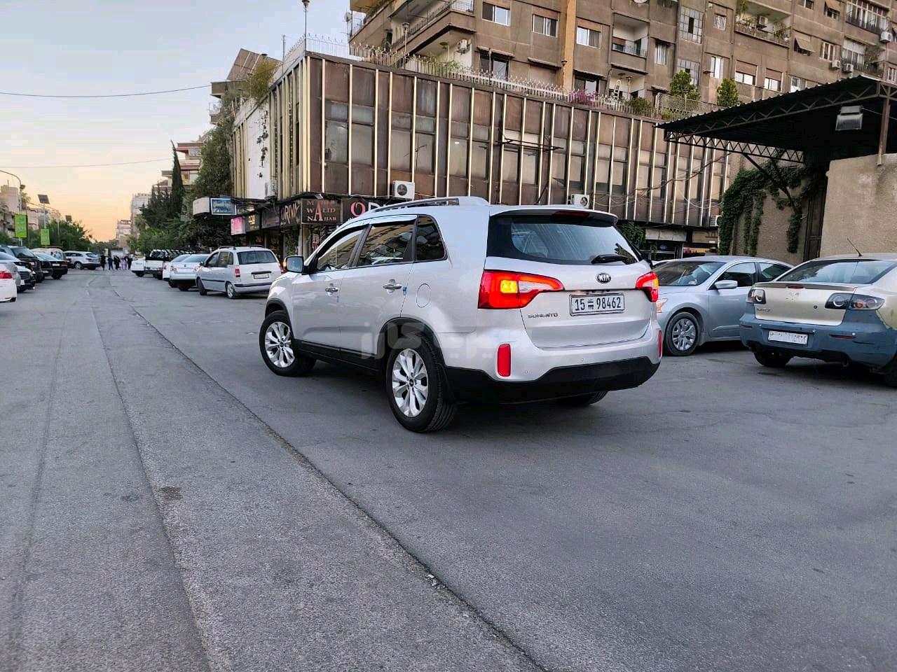 كيا سورينتو 2013