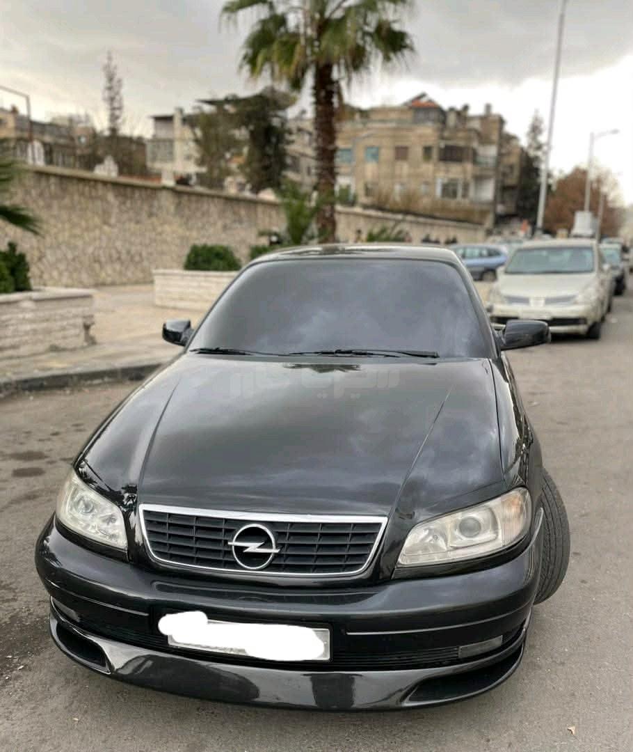 اوبل اوميغا 2002