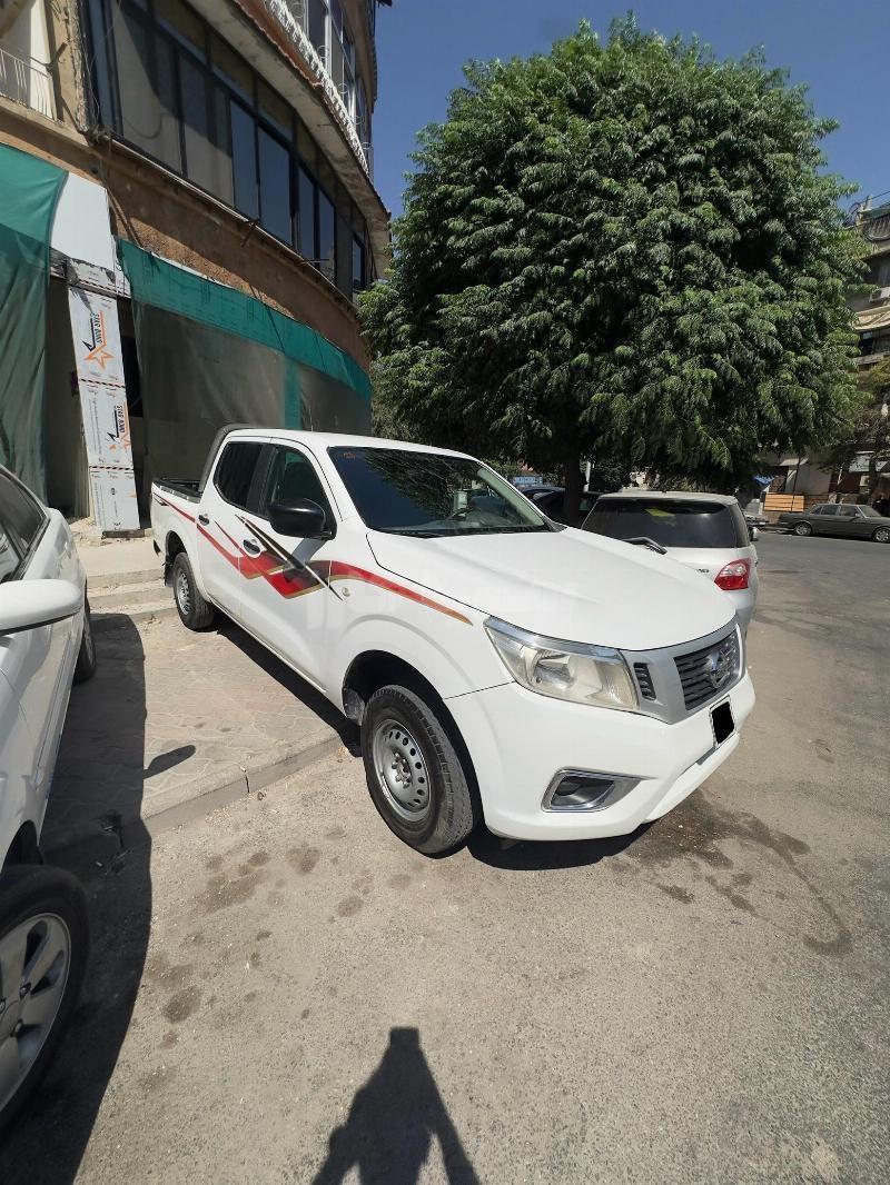 نيسان Navara 2016