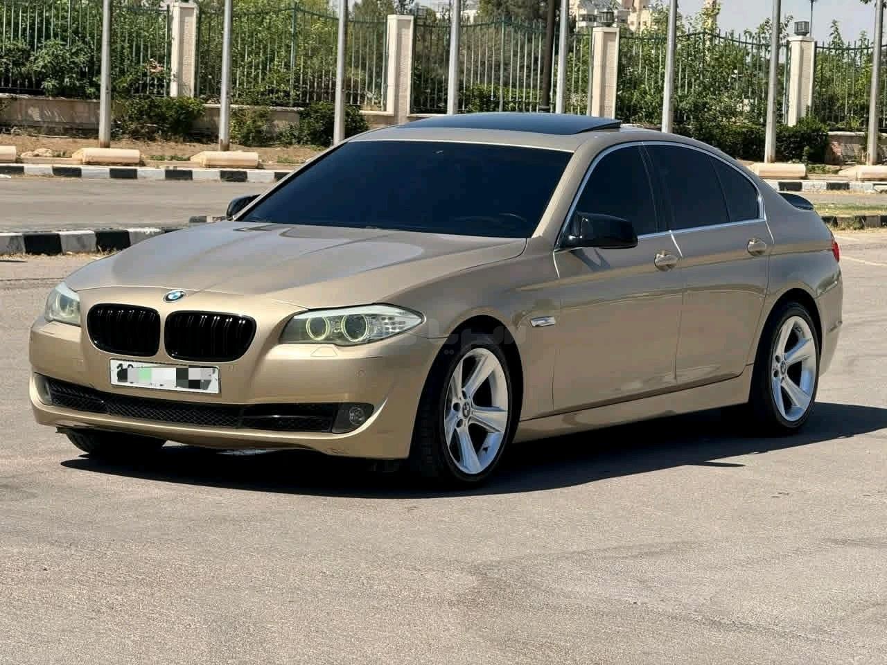 بي ام دابيليو 528 2012
