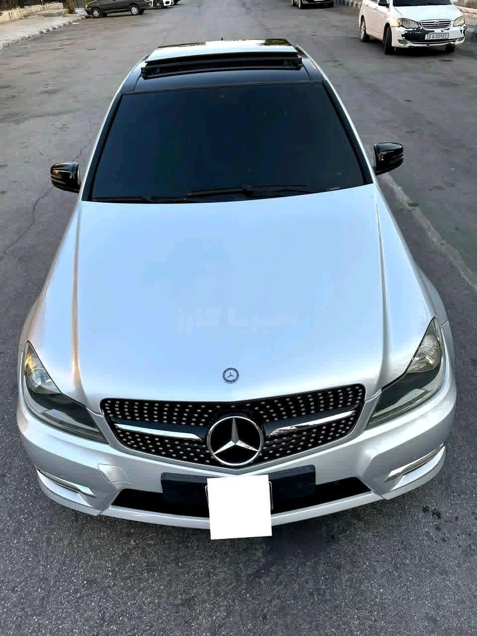 مرسيدس بينز C 200 2012