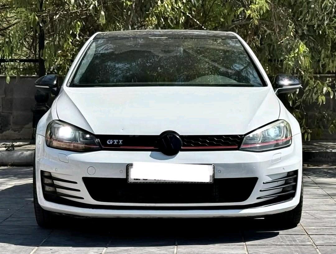 فولكس فاكن Golf GTI 2016