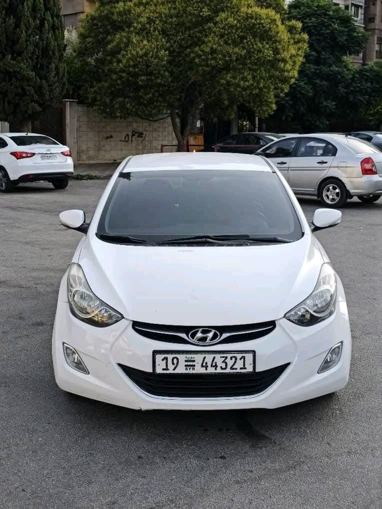هيونداي الينترا 2013