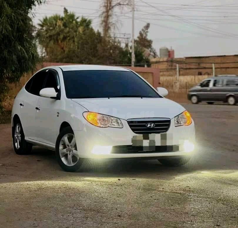 هيونداي الينترا 2010