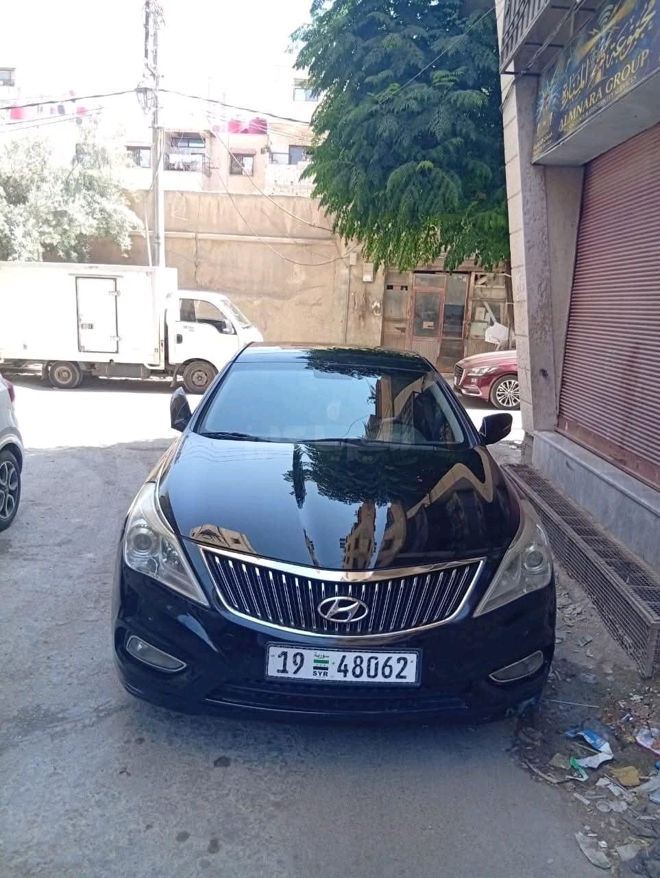 هيونداي ازيرا 2012