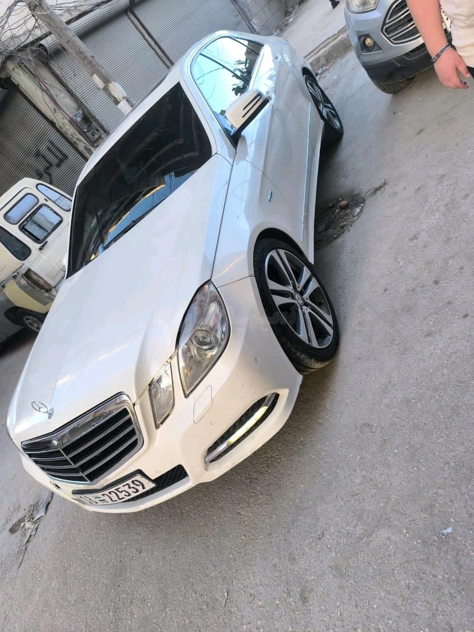 مرسيدس بينز - Mercedes benz E220