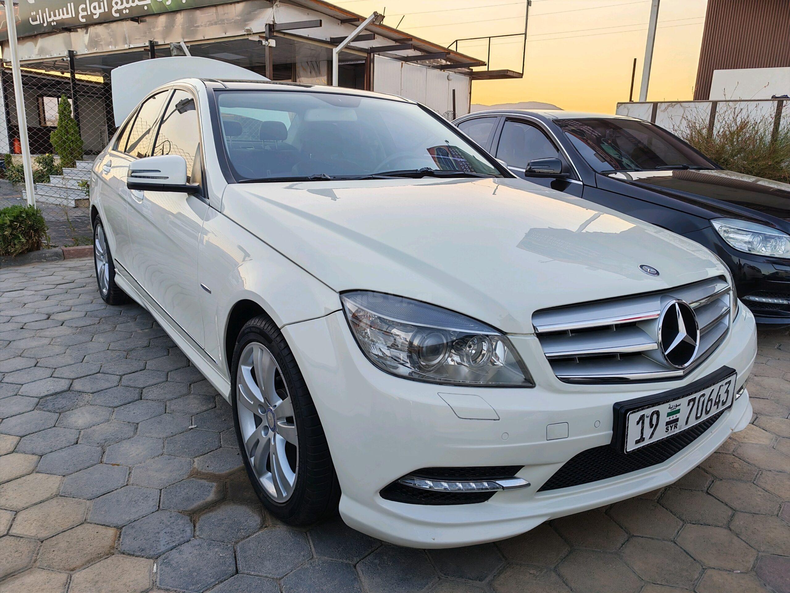 مرسيدس بينز - Mercedes benz C 200