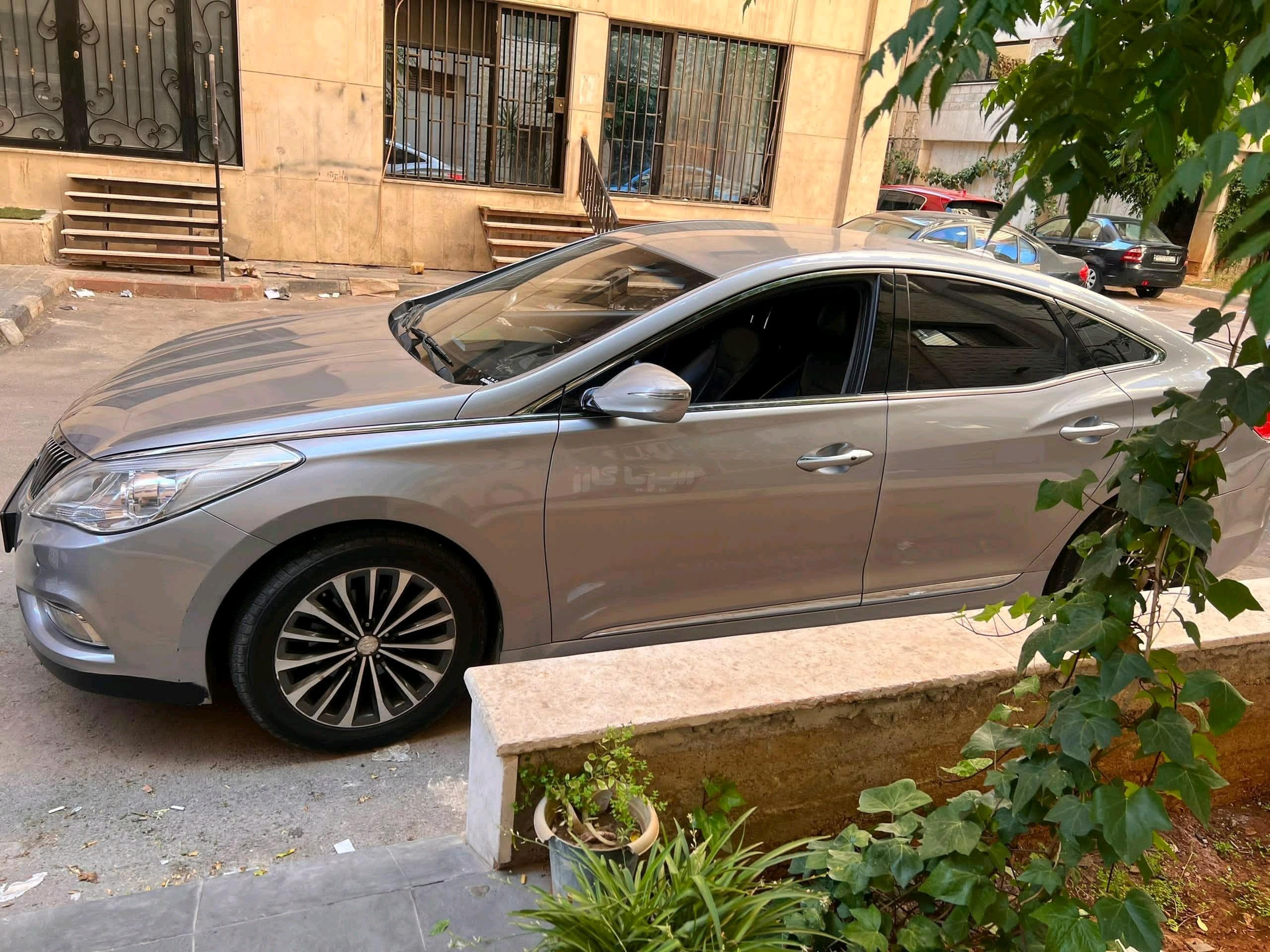 هيونداي - Hyundai ازيرا - Azera