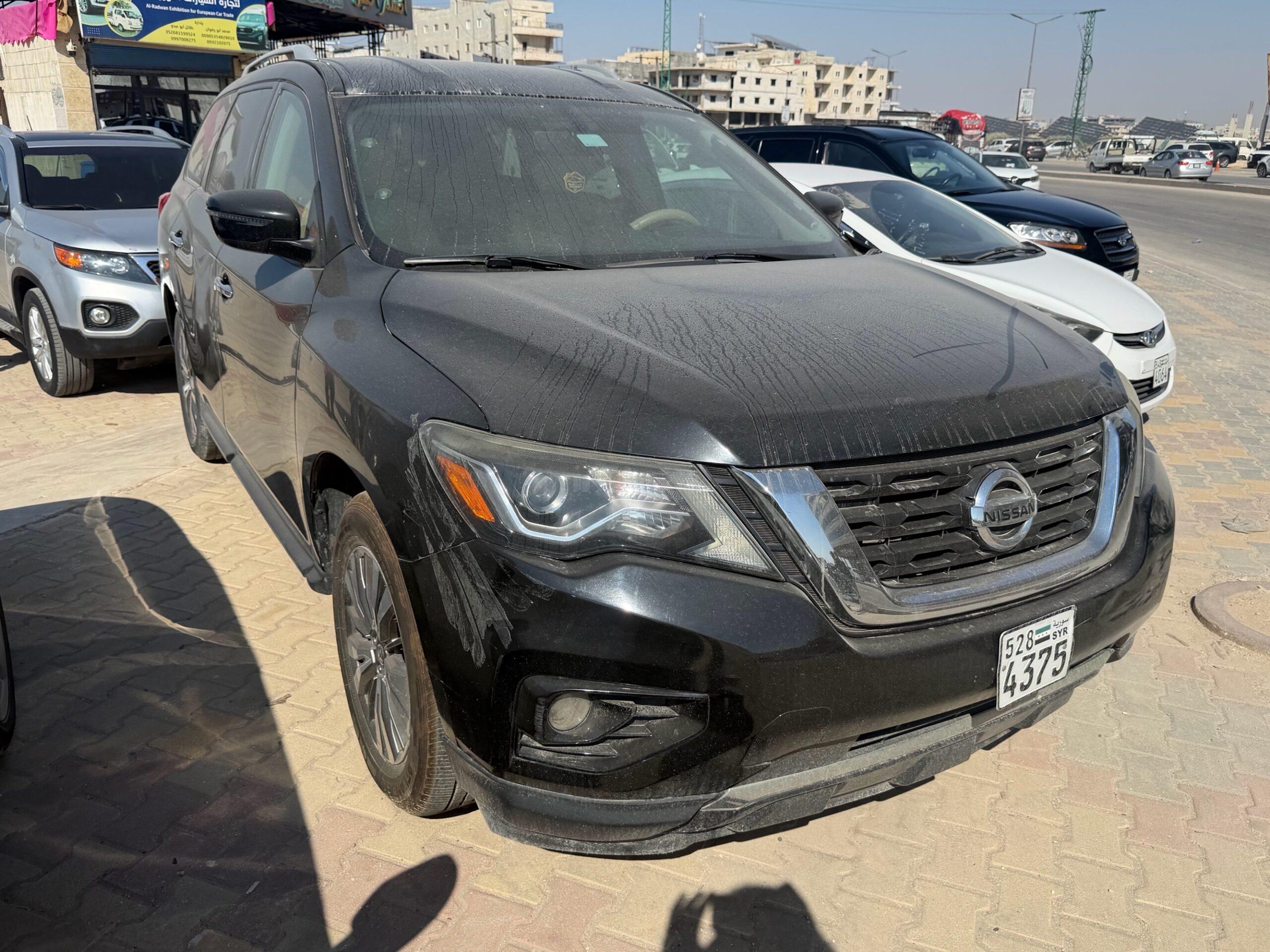 نيسان - Nissan باثفايندر-Pathfinder