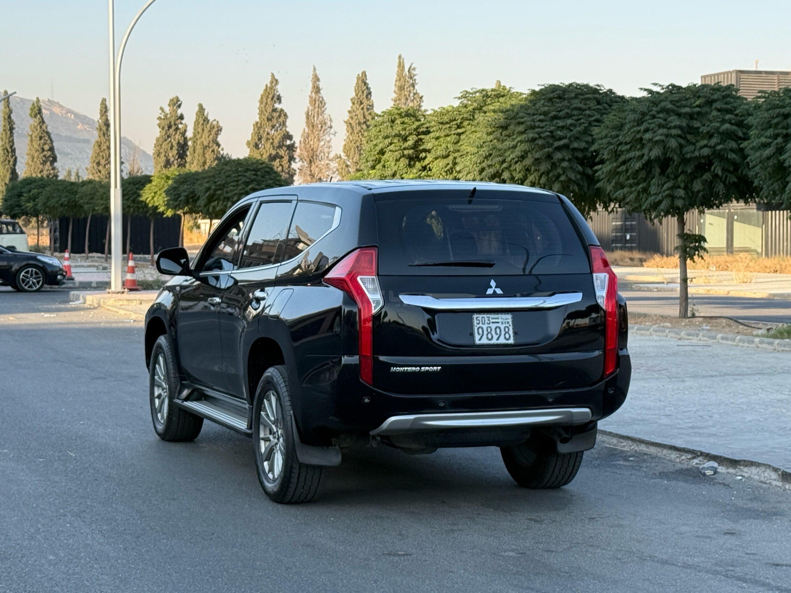 ميتسوبيشي - Mitsubishi Montero, photo 5
