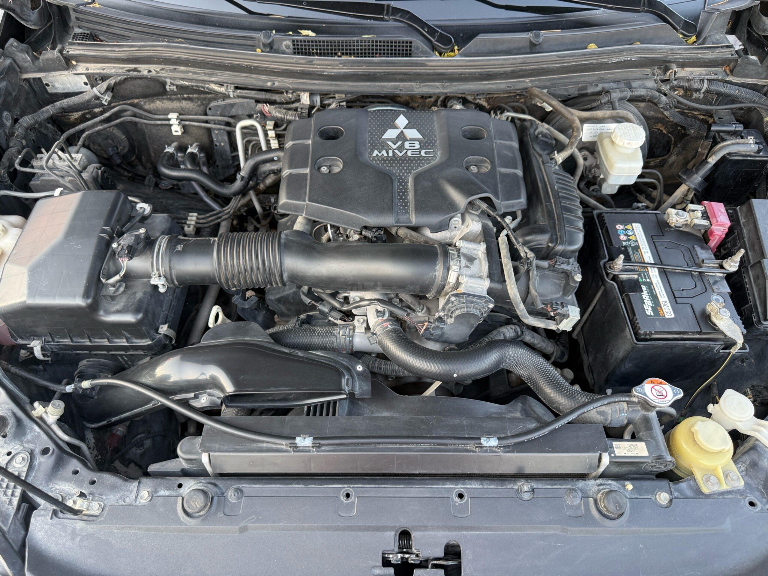 ميتسوبيشي - Mitsubishi Montero, photo 7