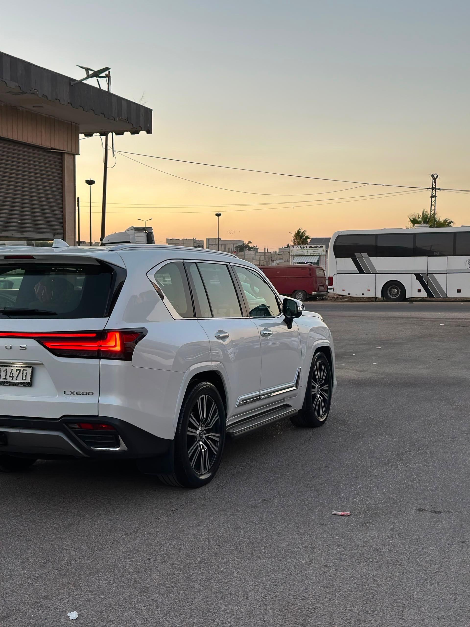 ليكزس - Lexus LX 600, photo 14