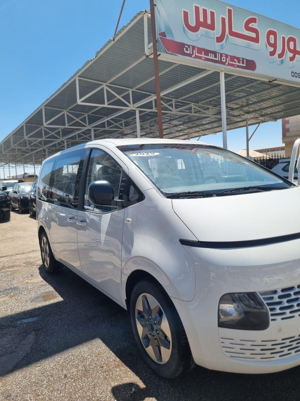 هيونداي - Hyundai ستاريا - Staria