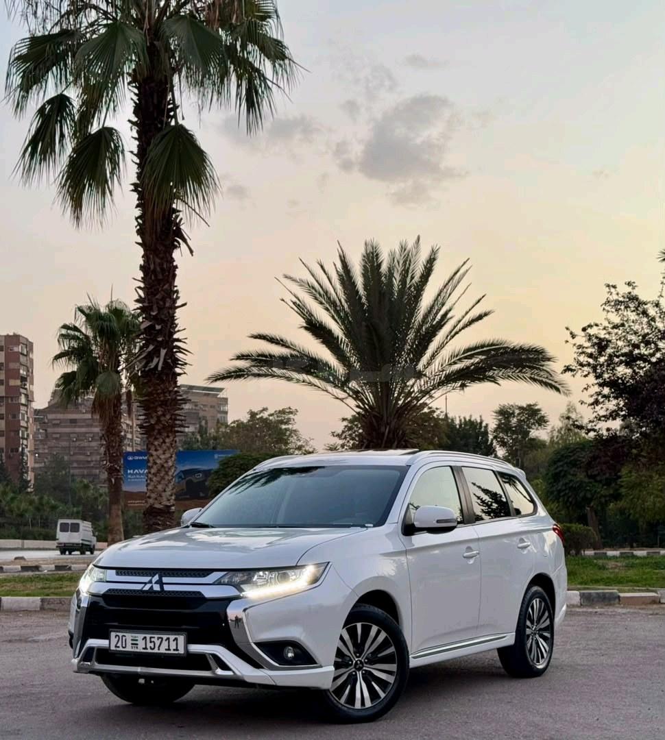 ميتسوبيشي - Mitsubishi Outlander, photo 1