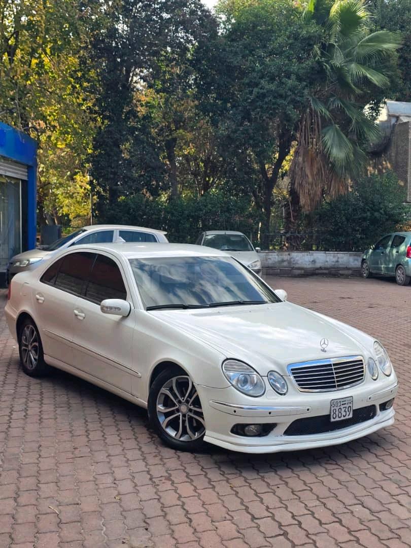 مرسيدس بينز - Mercedes benz E220